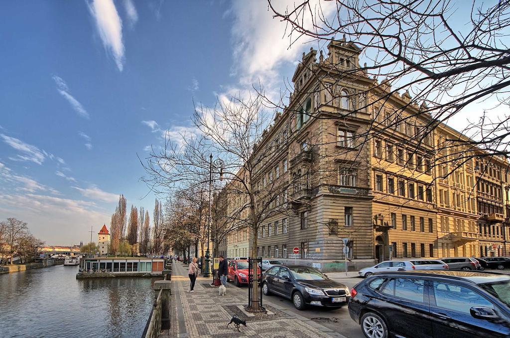 Riverside Apartment Praga Exterior foto